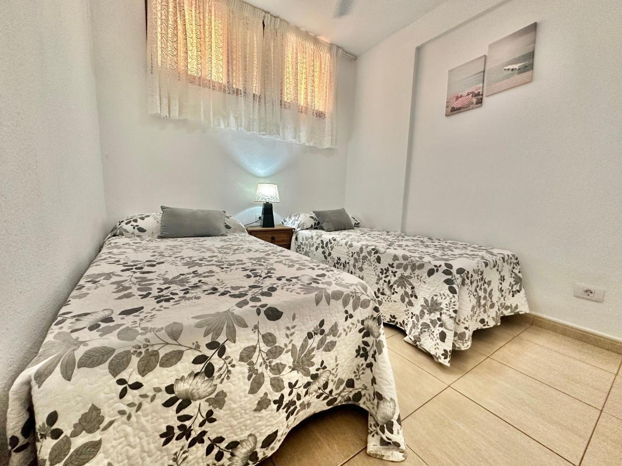 Sunbeach Apartment أرونا المظهر الخارجي الصورة